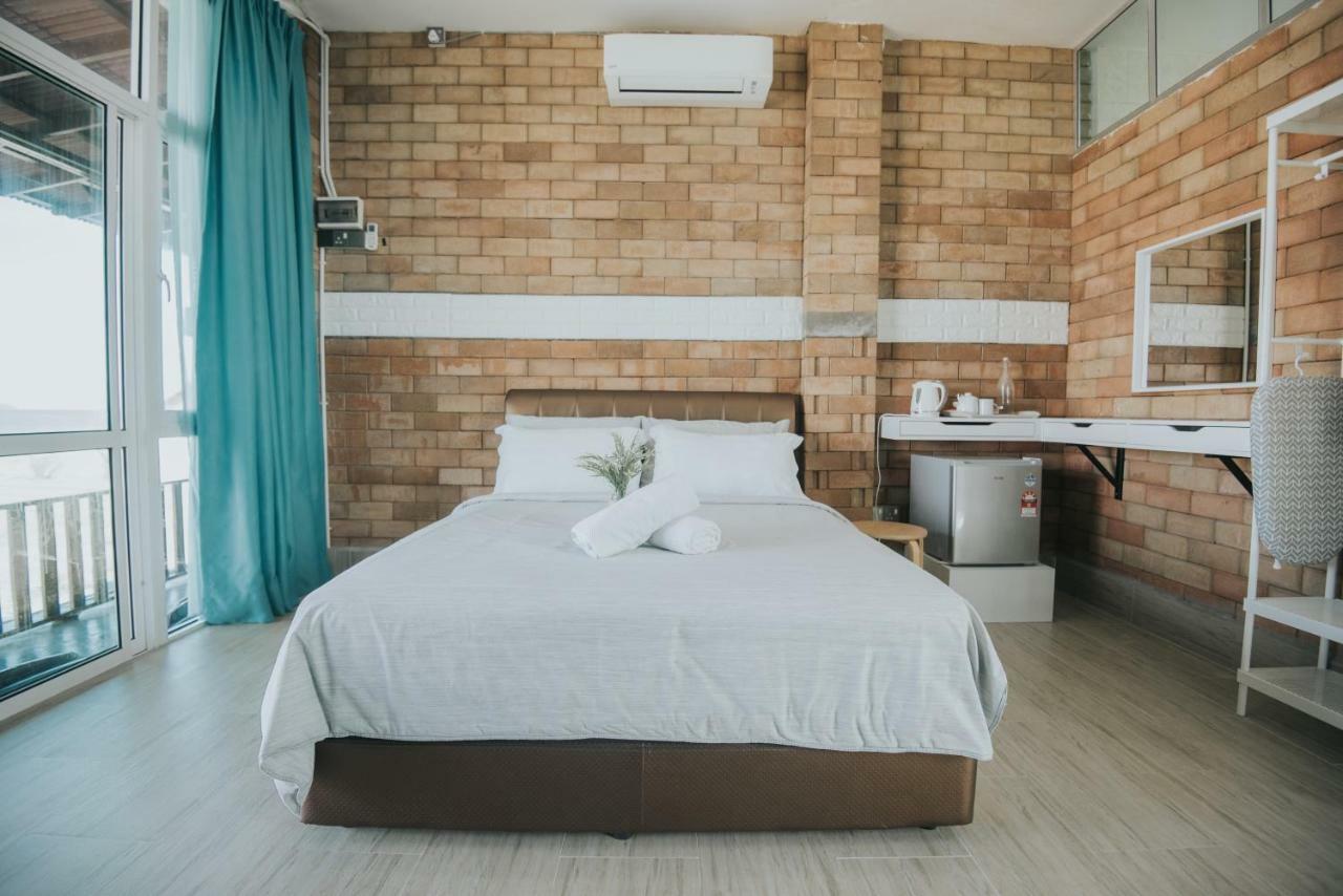 Ombak Deru Lodge Marang Exteriér fotografie